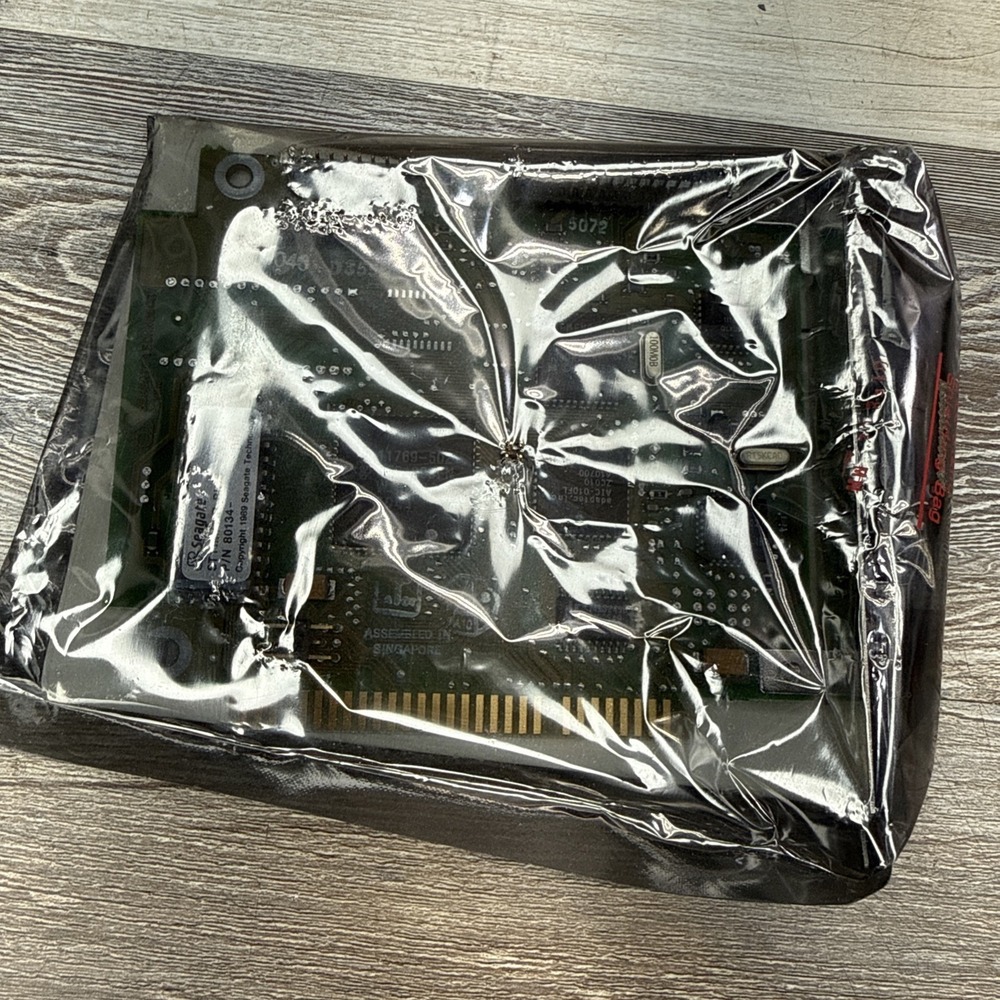 NEW Seagate ST-11M/11R 8-Bit ISA RLL Hard Drive Controller V2.1